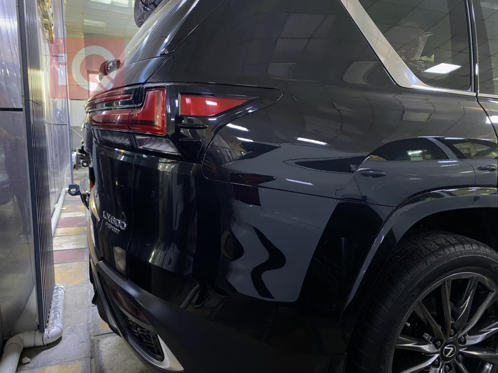 Lexus LX